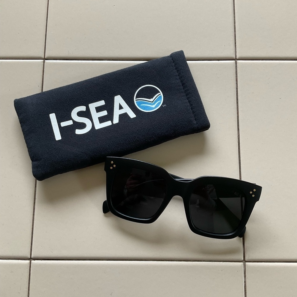 I-Sea Black Women’s Oversized Square Sunglasses